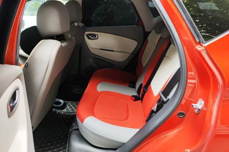 Used Renault Captur 2015 1.2T Automatic Comfort Edition Left Rear Seat