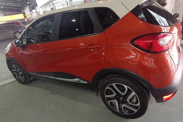 Used Renault Captur 2015 1.2T Automatic Comfort First Edition Left Side
