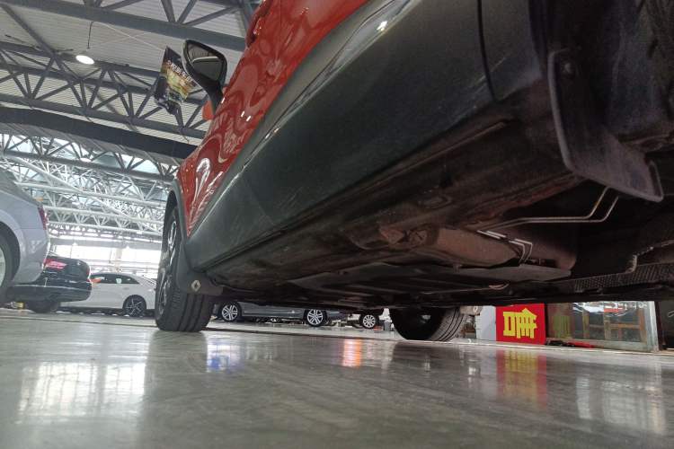 Used Renault Captur 2015 1.2T Automatic Comfort First Edition Left Side Sill