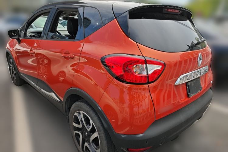 Used Renault Captur 2015 1.2T Automatic Luxury First Edition Rear Left 45 Deg