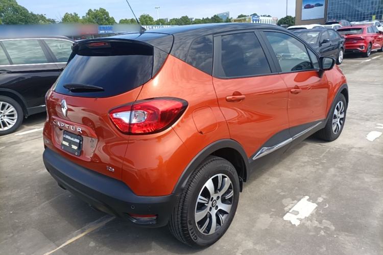 Used Renault Captur 2015 1.2T Automatic Comfort Edition Rear Right 45 Deg