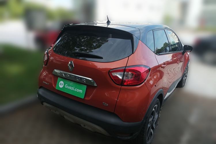 Used Renault Captur 2015 1.2T Automatic Luxury First Edition Rear Right 45 Deg