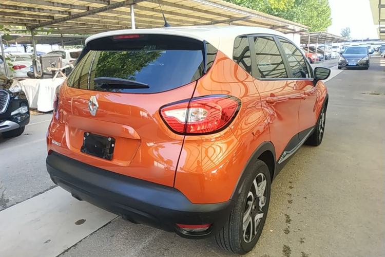 Used Renault Captur 2015 1.2T Automatic Comfort First Edition Rear Right 45 Deg