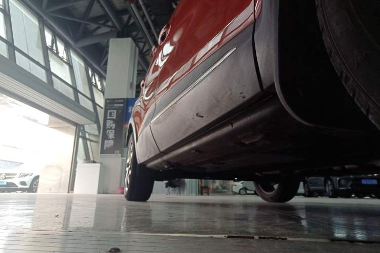 Used Renault Captur 2015 1.2T Automatic Comfort First Edition Right Side Sill