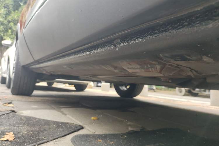 Used Renault Captur 2015 1.2T Automatic Comfort Edition Right Side Sill