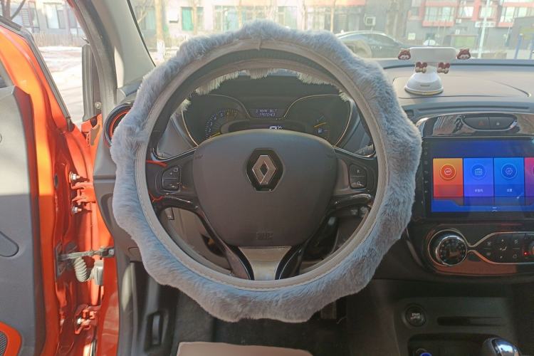 Used Renault Captur 2015 1.2T Automatic Comfort Edition Steering Wheel