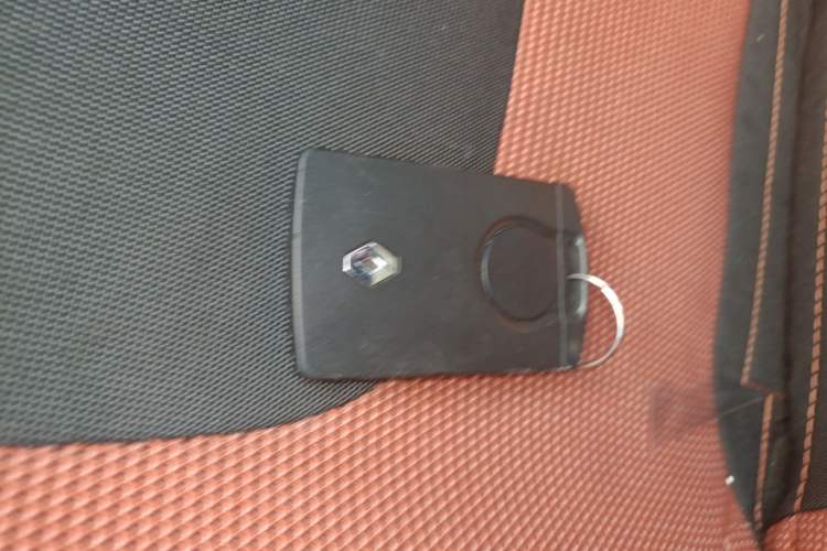 Used Renault Captur 2015 1.2T Automatic Comfort Edition Vehicle Key