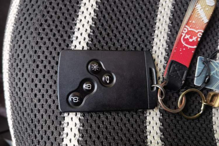Used Renault Captur 2015 1.2T Automatic Comfort Edition Vehicle Key
