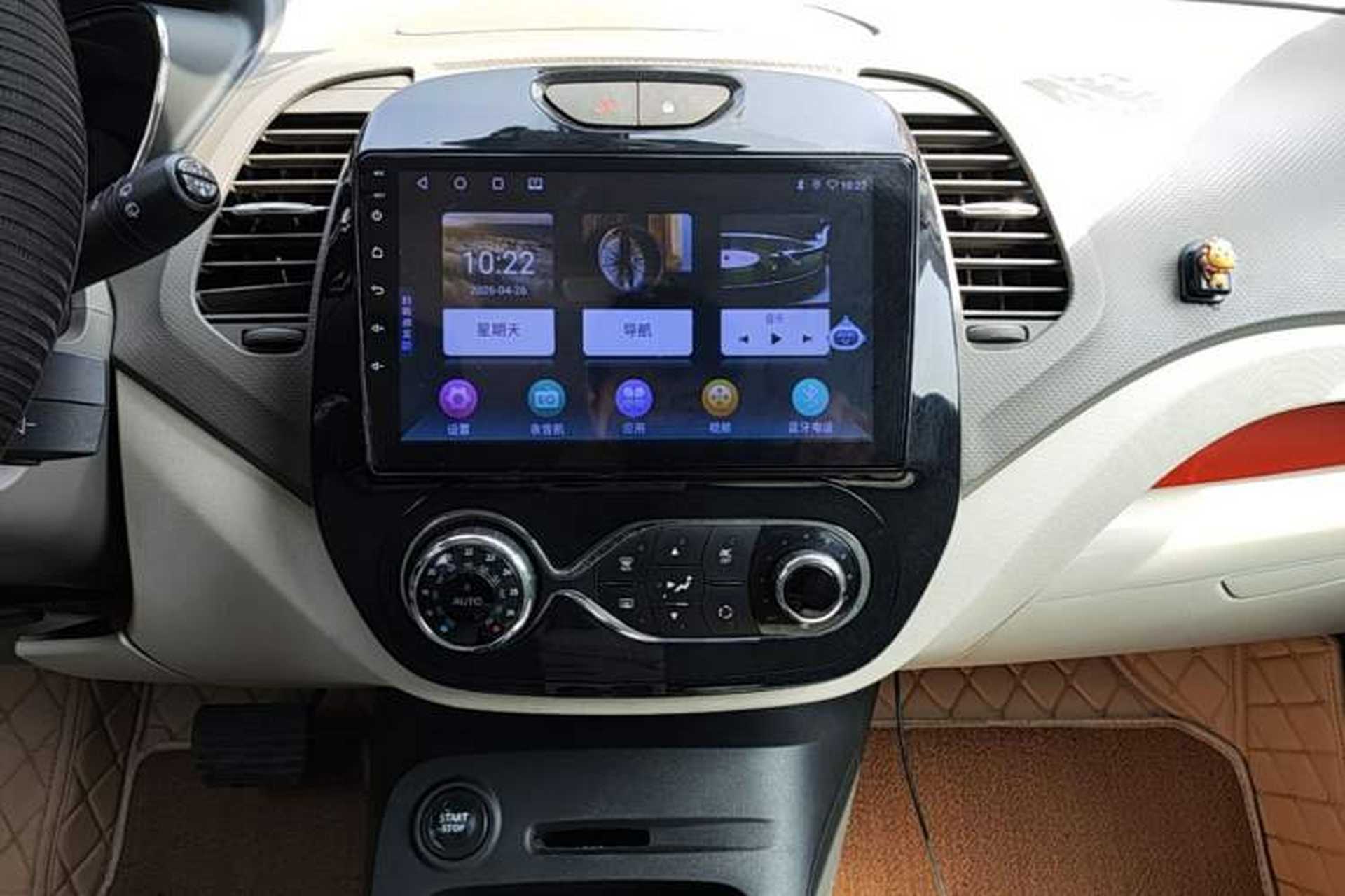Used Renault Captur 2015 1.2T Automatic Comfort Edition Audio And AC Panel