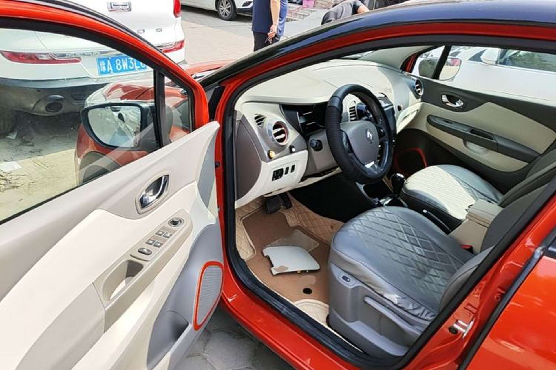 Used Renault Captur 2015 1.2T Automatic Comfort Edition Driver Seat
