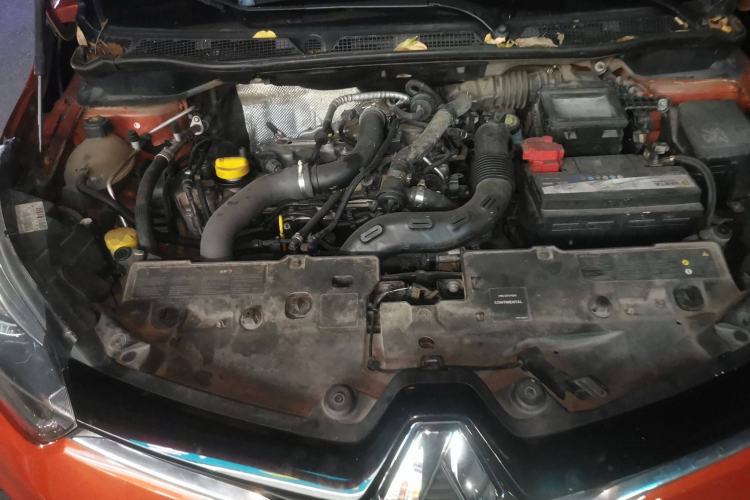 Used Renault Captur 2015 1.2T Automatic Luxury First Edition Engine Bay