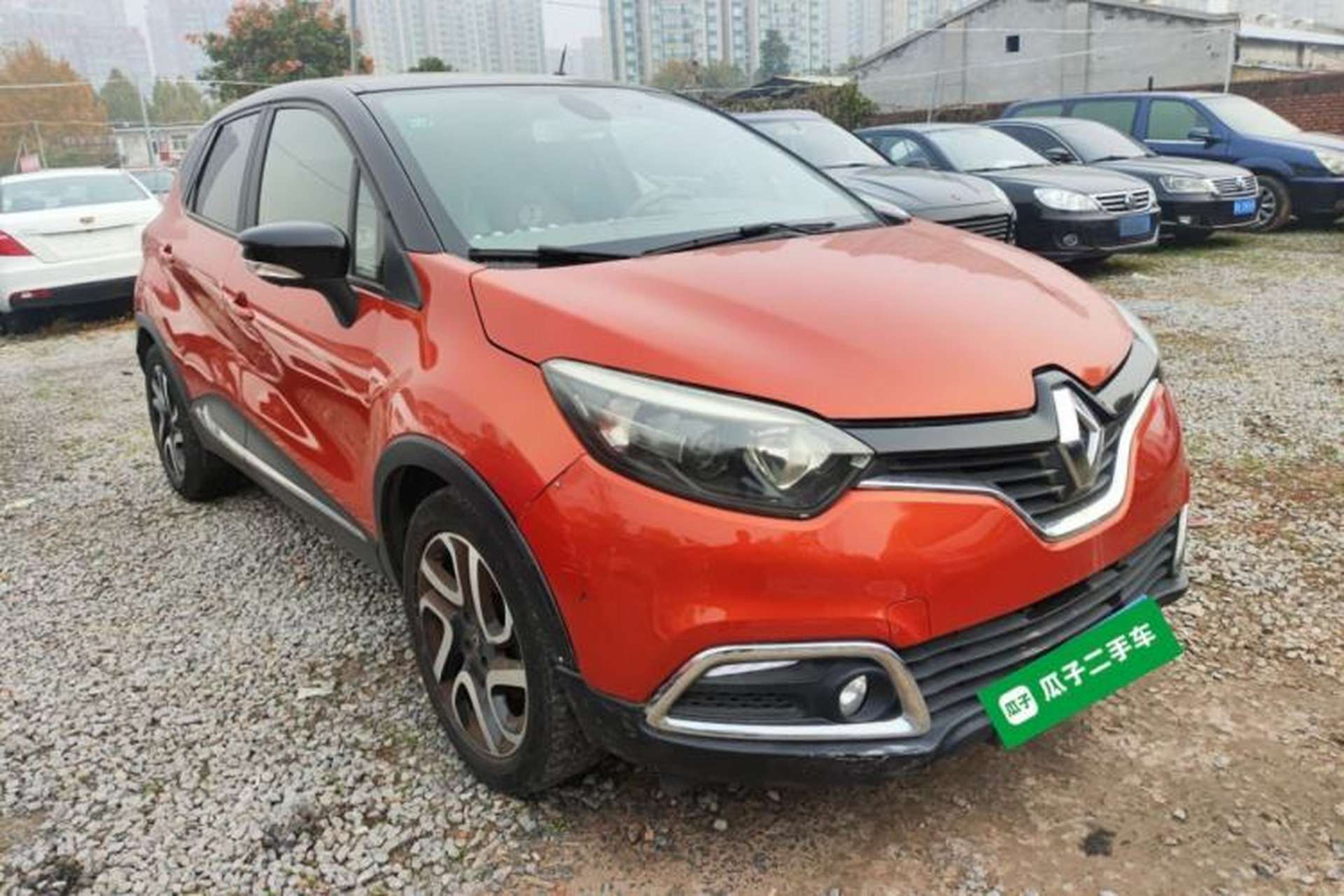 Used Renault Captur 2015 1.2T Automatic Comfort First Edition Front Right 45 Deg
