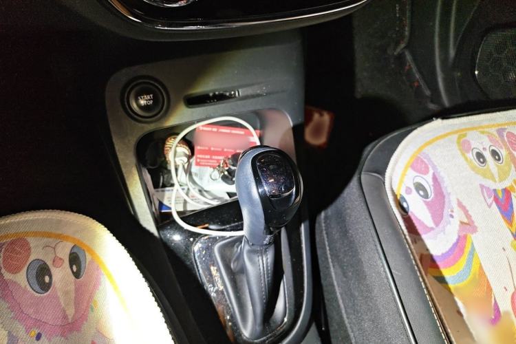 Used Renault Captur 2015 1.2T Automatic Luxury Edition Gear Lever