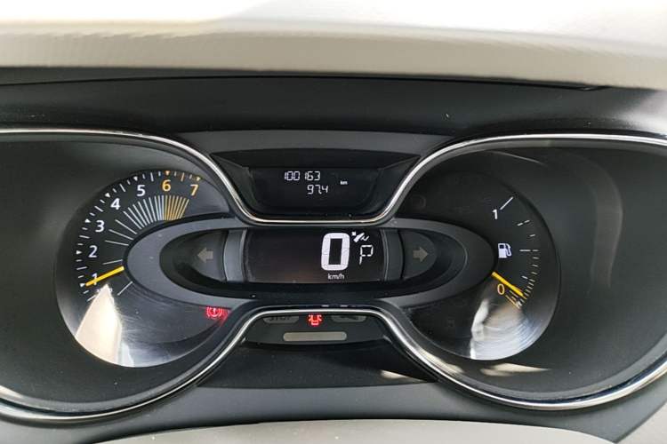Used Renault Captur 2015 1.2T Automatic Comfort Edition Instrument Cluster