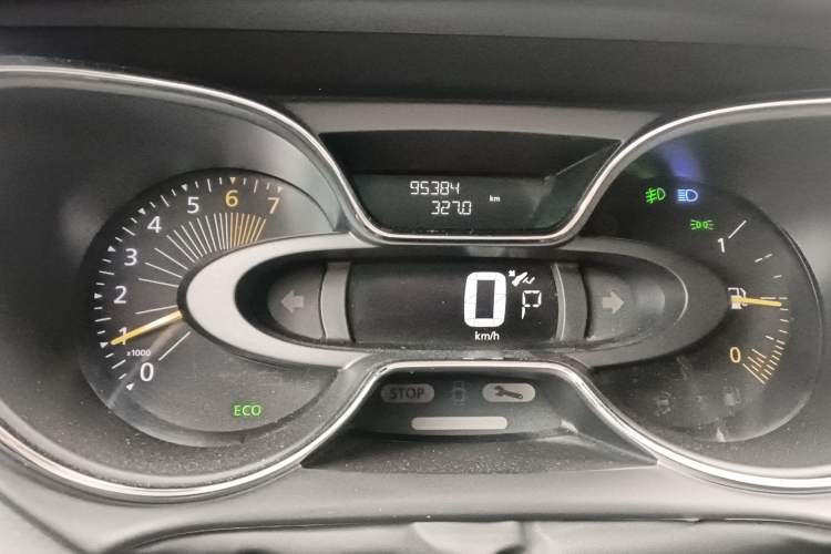 Used Renault Captur 2015 1.2T Automatic Comfort Edition Instrument Cluster