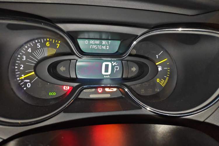 Used Renault Captur 2015 1.2T Automatic Luxury Edition Instrument Cluster