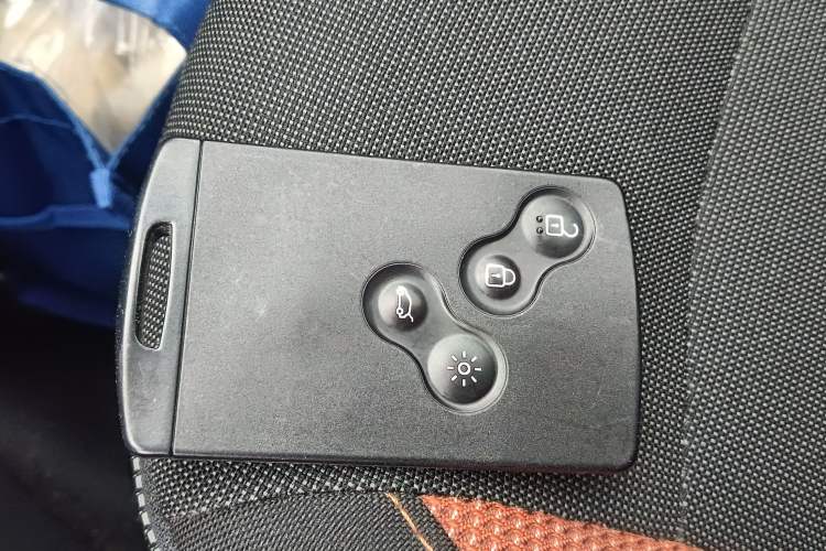 Used Renault Captur 2015 1.2T Automatic Comfort Edition Interior 1