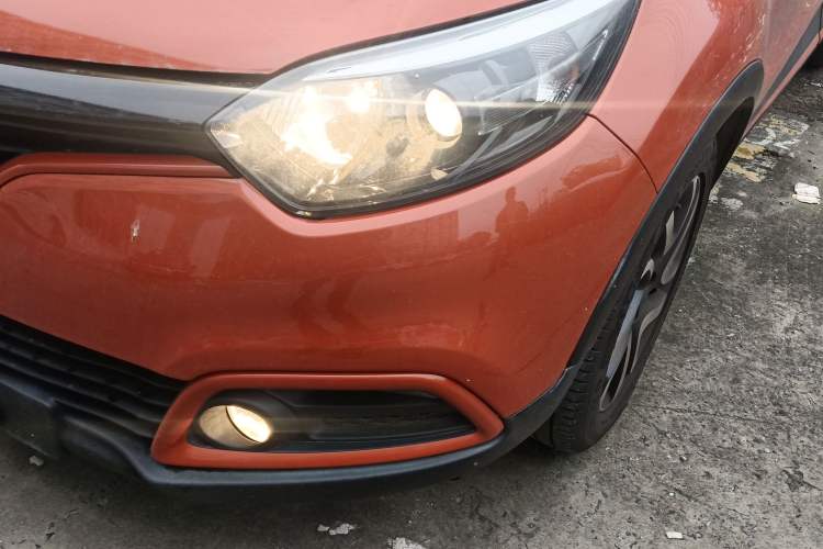Used Renault Captur 2015 1.2T Automatic Comfort Edition Left Front Headlight
