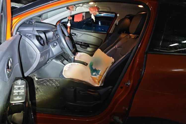 Used Renault Captur 2015 1.2T Automatic Luxury Edition Left Front Seat