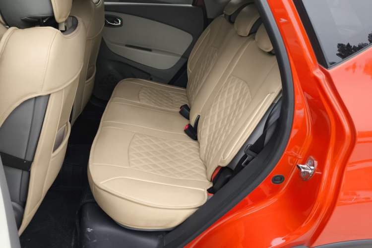 Used Renault Captur 2015 1.2T Automatic Comfort Edition Left Rear Seat
