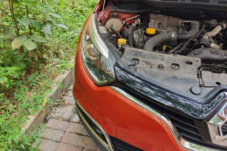 Used Renault Captur 2015 1.2T Automatic Luxury Edition Right Front Headlight