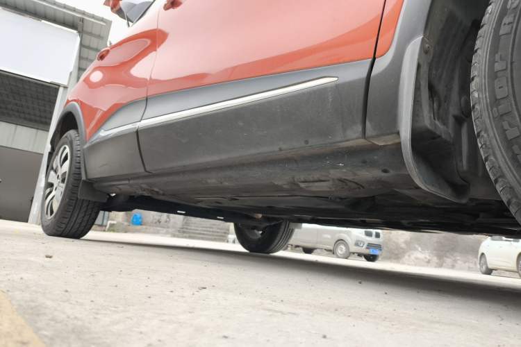 Used Renault Captur 2015 1.2T Automatic Comfort Edition Right Side Sill