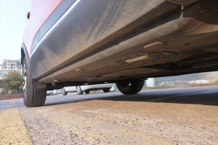 Used Renault Captur 2015 1.2T Automatic Comfort Edition Right Side Sill