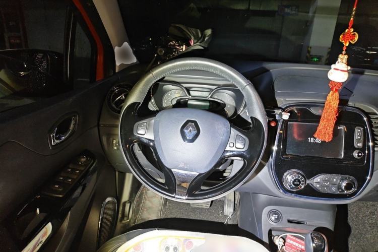 Used Renault Captur 2015 1.2T Automatic Luxury Edition Steering Wheel