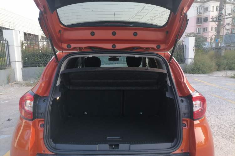 Used Renault Captur 2015 1.2T Automatic Comfort Edition Trunk