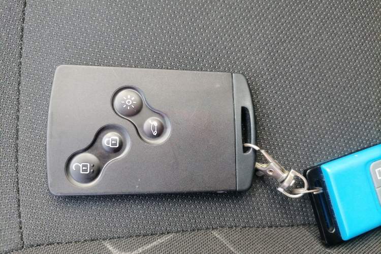 Used Renault Captur 2015 1.2T Automatic Comfort Edition Vehicle Key
