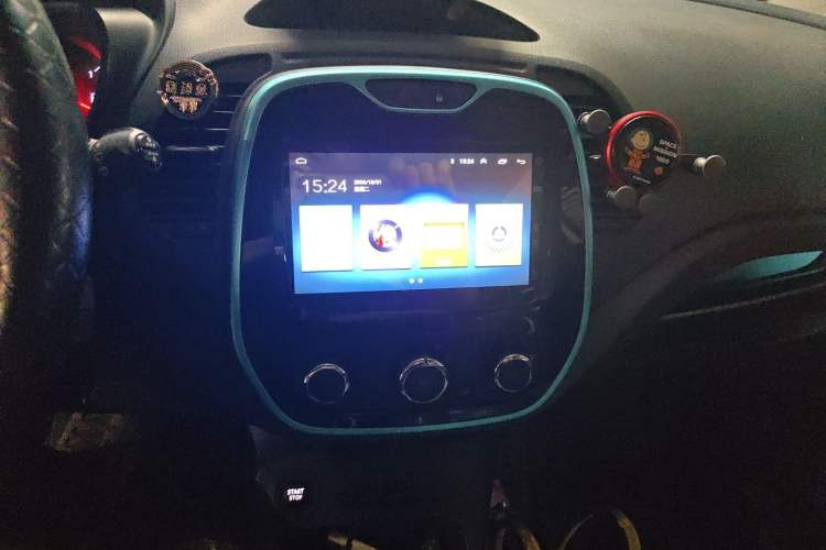 Used Renault Captur 2015 1.2T Automatic Standard Edition Audio And AC Panel