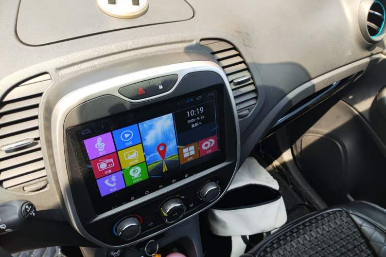 Used Renault Captur 2015 1.2T Automatic Standard Edition Audio And AC Panel