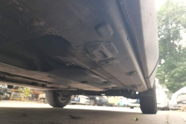 Used Renault Captur 2015 1.2T Automatic Standard Edition Chassis Front Left
