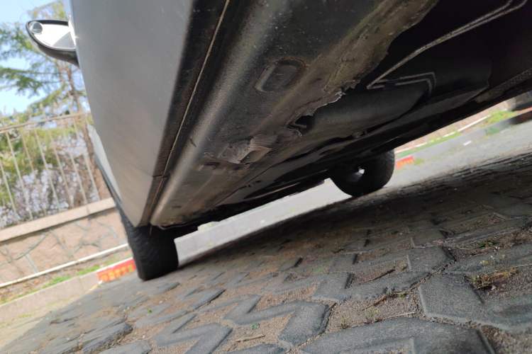 Used Renault Captur 2015 1.2T Automatic Comfort Edition Chassis Rear Left