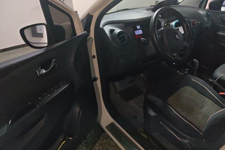 Used Renault Captur 2015 1.2T Automatic Standard Edition Driver Seat
