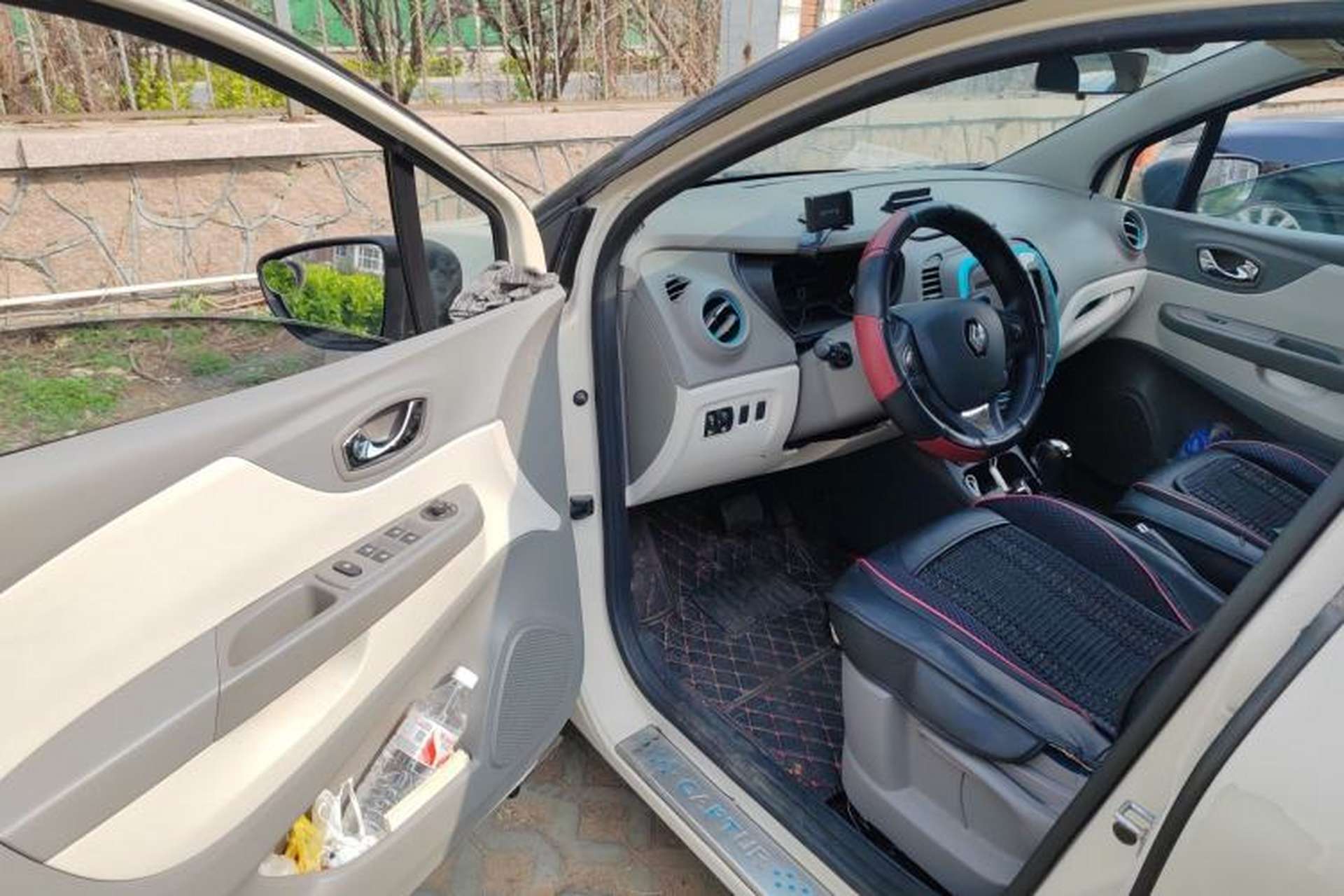 Used Renault Captur 2015 1.2T Automatic Comfort Edition Driver Seat