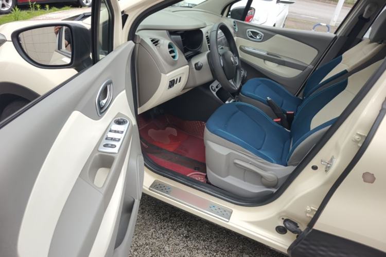 Used Renault Captur 2015 1.2T Automatic Standard Edition Driver Seat