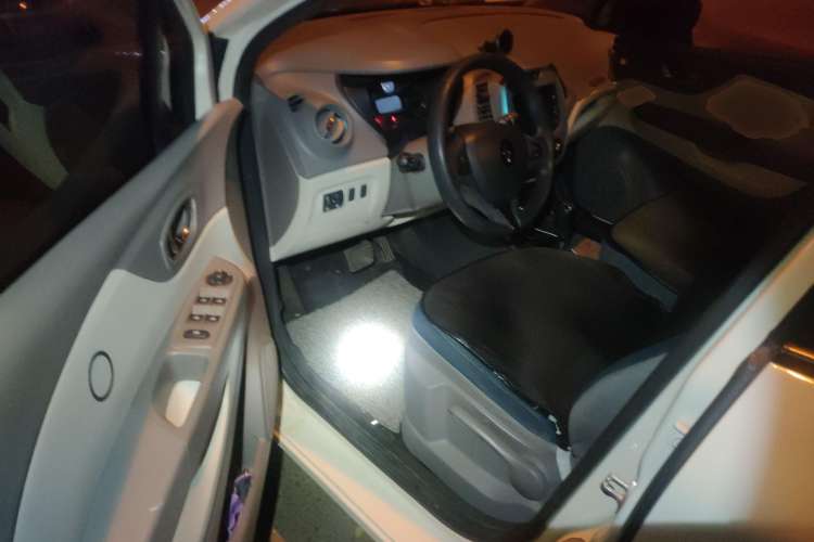 Used Renault Captur 2015 1.2T Automatic Standard Edition Driver Seat