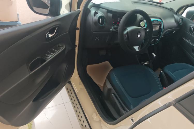 Used Renault Captur 2015 1.2T Automatic Standard Edition Driver Seat
