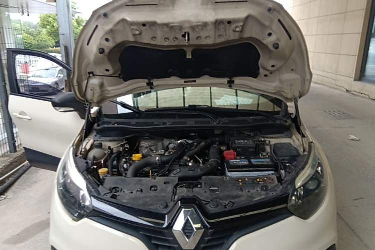 Used Renault Captur 2015 1.2T Automatic Standard Edition Engine Bay