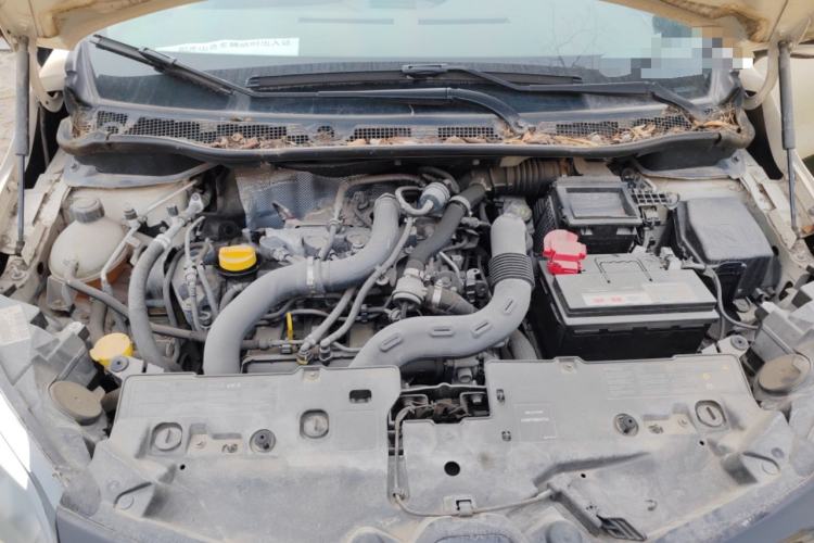 Used Renault Captur 2015 1.2T Automatic Comfort Edition Engine Bay