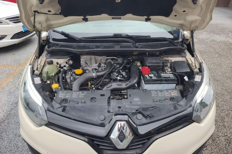 Used Renault Captur 2015 1.2T Automatic Standard Edition Engine Bay