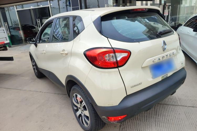 Used Renault Captur 2015 1.2T Automatic Standard Edition Exterior 2