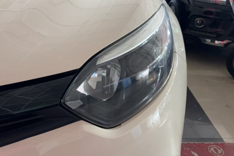 Used Renault Captur 2015 1.2T Automatic Standard Edition Exterior 5