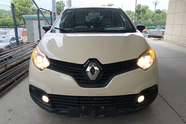 Used Renault Captur 2015 1.2T Automatic Standard Edition Front