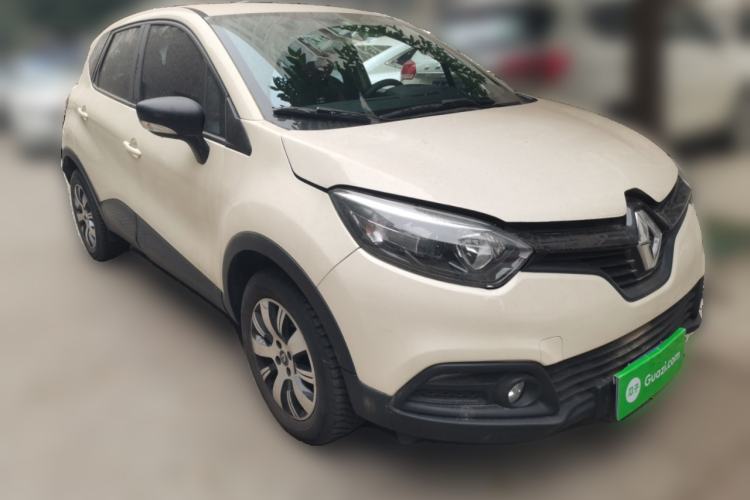 Used Renault Captur 2015 1.2T Automatic Standard Edition Front Right 45 Deg