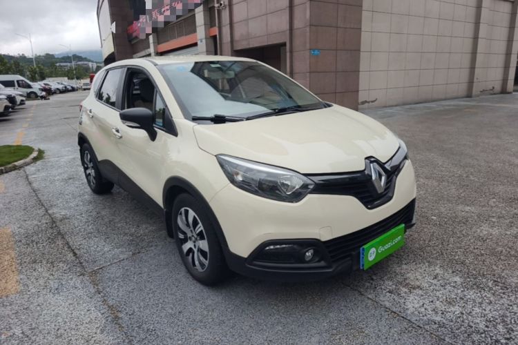 Used Renault Captur 2015 1.2T Automatic Standard Edition Front Right 45 Deg