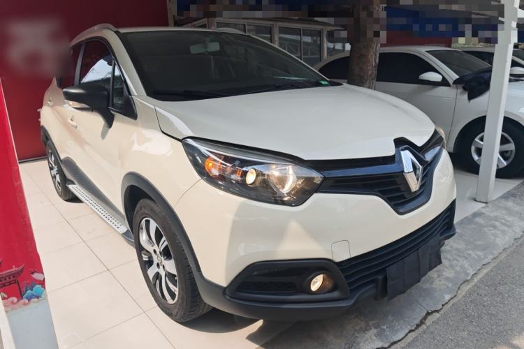 Used Renault Captur 2015 1.2T Automatic Standard Edition Front Right 45 Deg