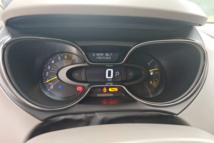 Used Renault Captur 2015 1.2T Automatic Comfort Edition Instrument Cluster