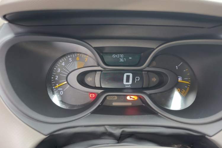 Used Renault Captur 2015 1.2T Automatic Standard Edition Instrument Cluster